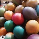 ADVENTURE TEAM и приятели боядисаха стотици яйца