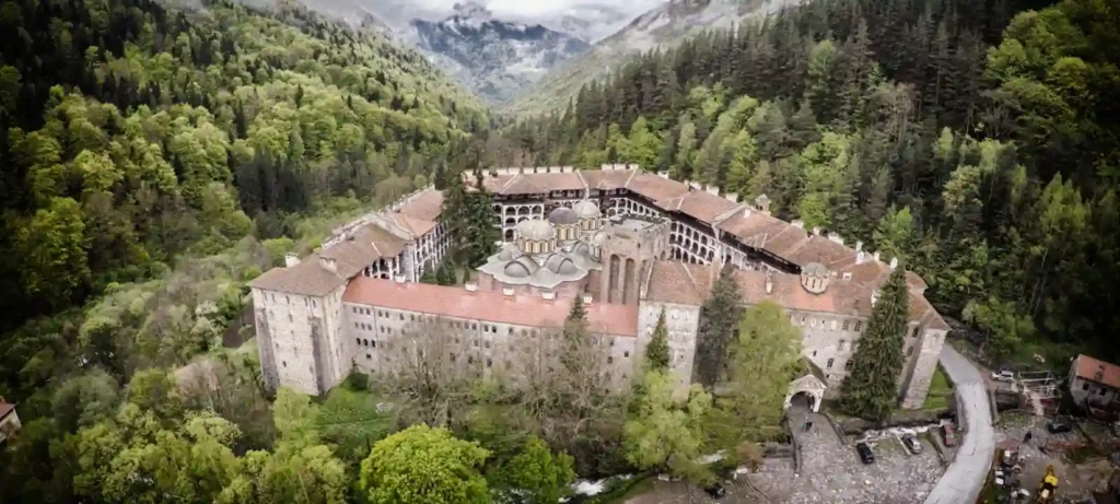 Ученическа екскурзия до Мелник - Рупите - Сандански - Самуилова крепост - Рилски манастир - Пловдив