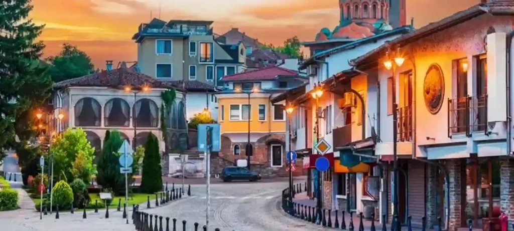 Екскурзия с нощувка до Велико Търново